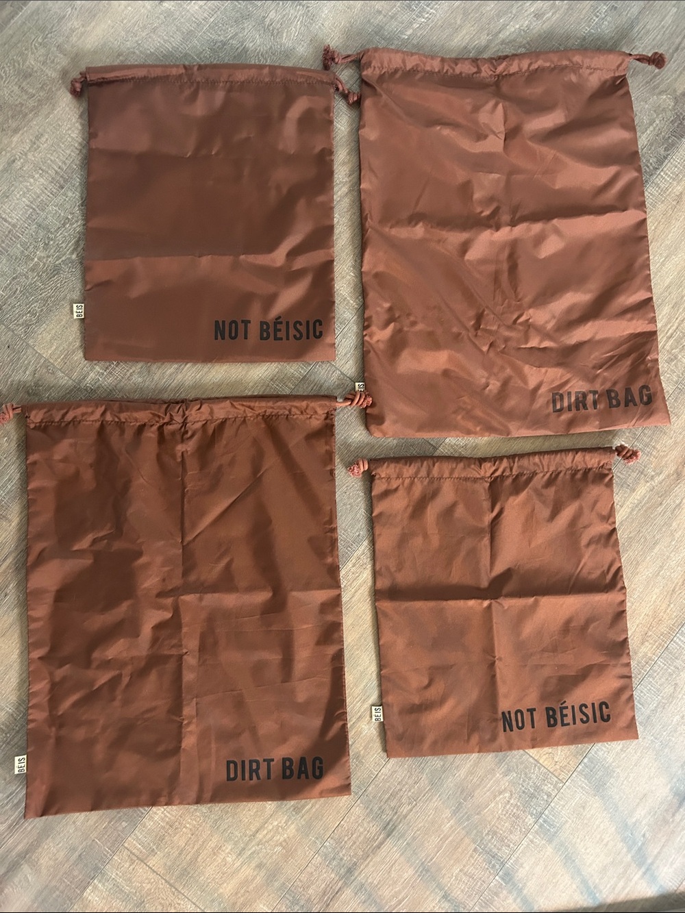 BEIS Rust Brown Drawstring Travel Garment Bags - Set of 4